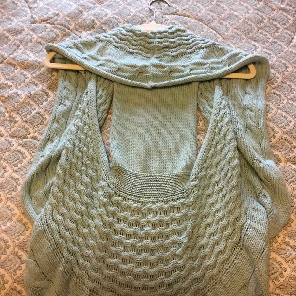 Pure Handknit vest with tags